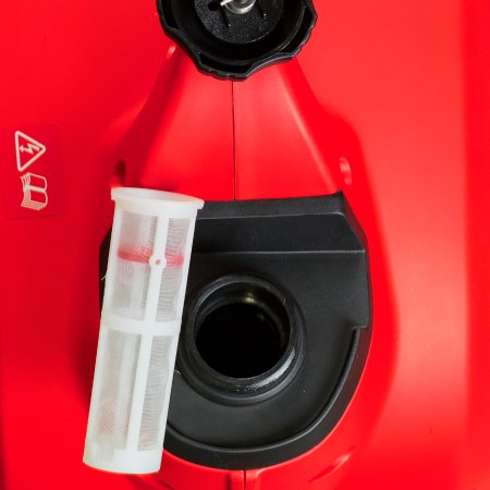 Инверторный генератор FUBAG PRI 2000 S в шумозащитном кожухе в Иваново фото